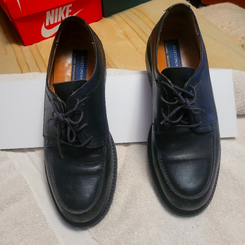 Mens shoes